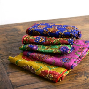 プリントカンタ刺繍ストール｜マライカ公式通販