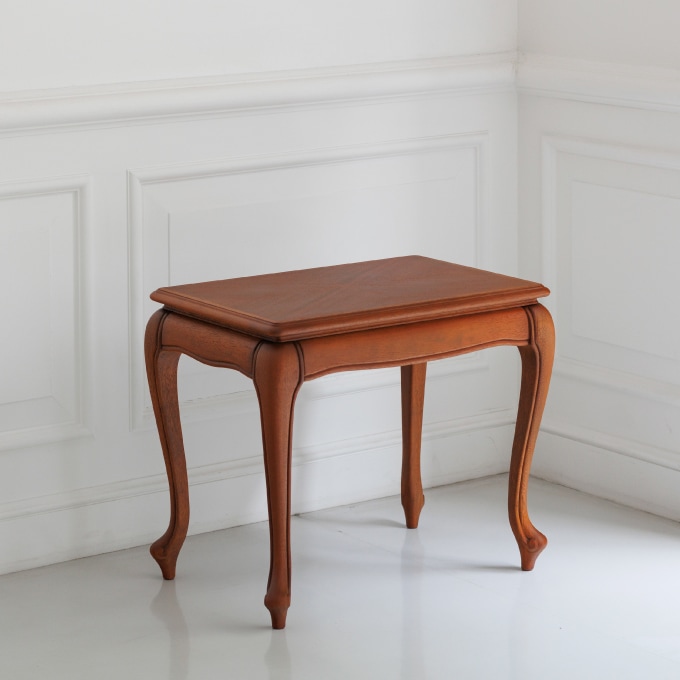 猫脚のサイドテーブル［MF-046］｜一点モノ家具通販のマルニファニシング