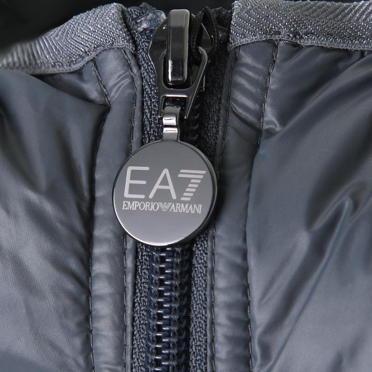 アウトレット】EA7 EMPORIO ARMANI エンポリオアルマーニ フーデッド