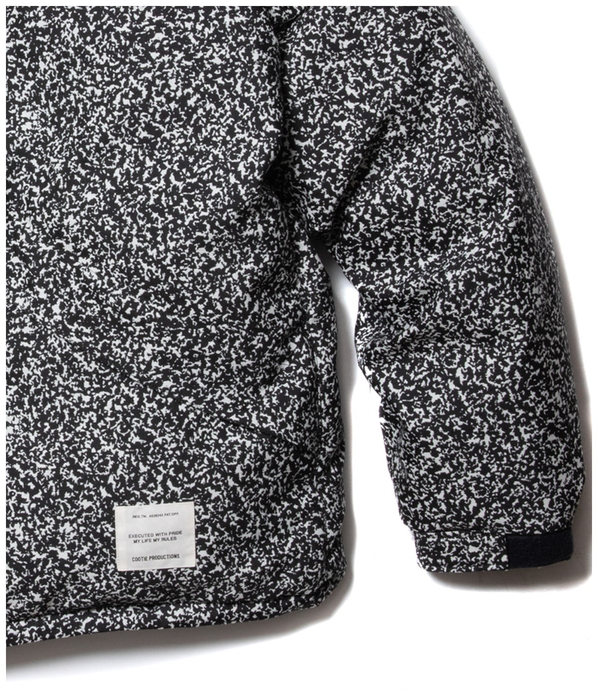 T/W Jacquard Down Jacket【BLACK】｜COOTIE PRODUCTIONS®︎｜MELTING