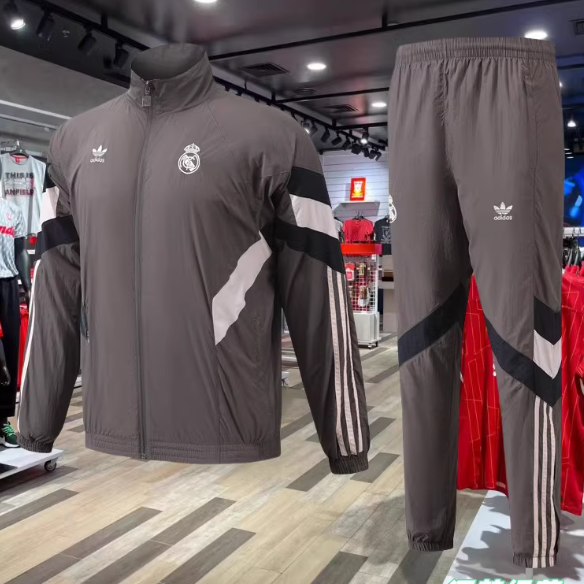 国内完売 adidas レアルマドリード トラック セットアップ Real Madrid