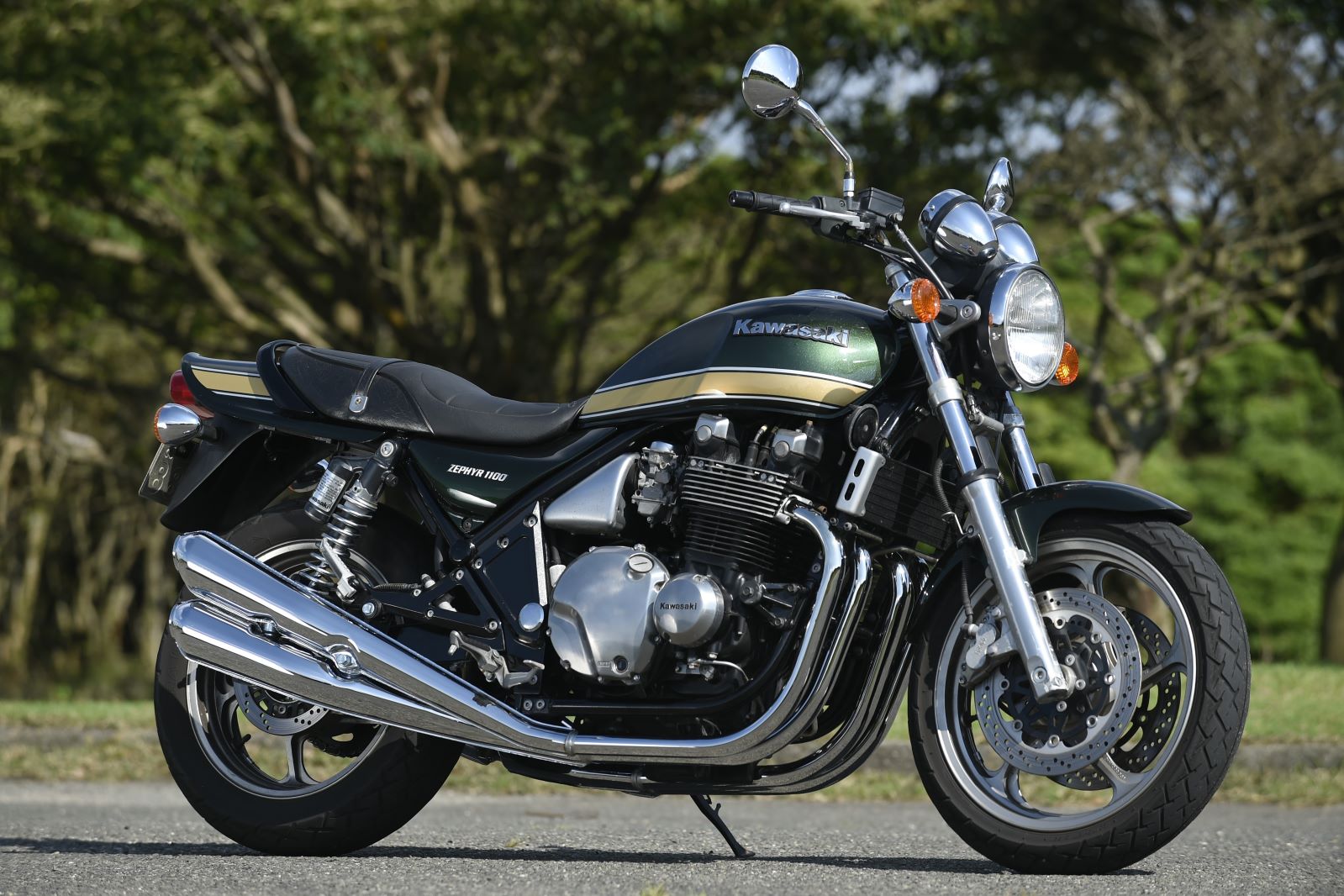 ゼファー1100/RS 4本出しマフラー | マフラー本体 | 株式会社