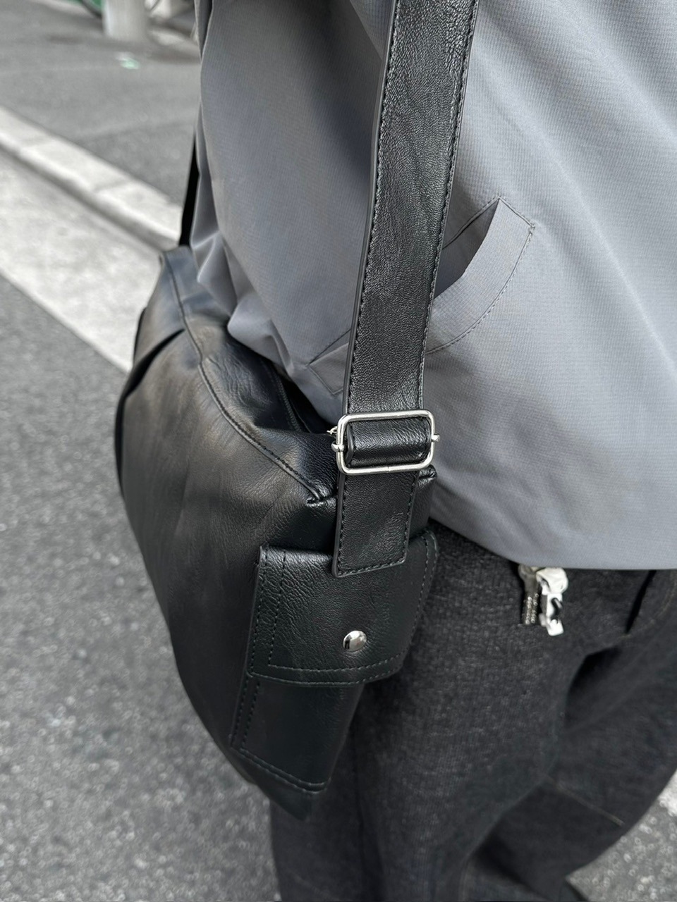 Chikashitsu +】multi pocket shoulder bag / 【チカシツプラス