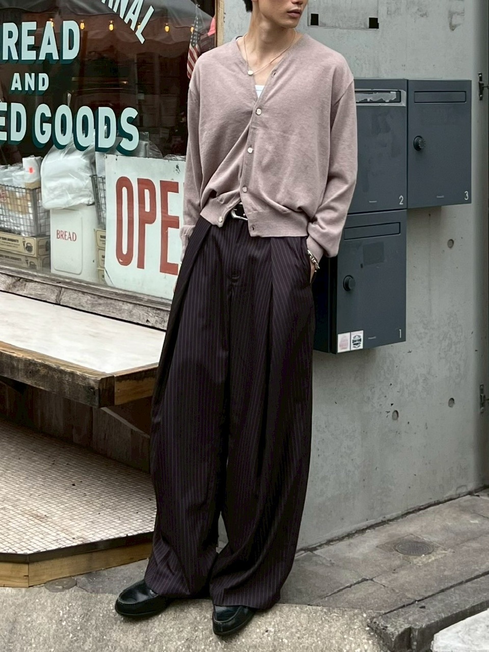 東京店WEB限定【Chikashitsu +】cropped linen knit cardigan