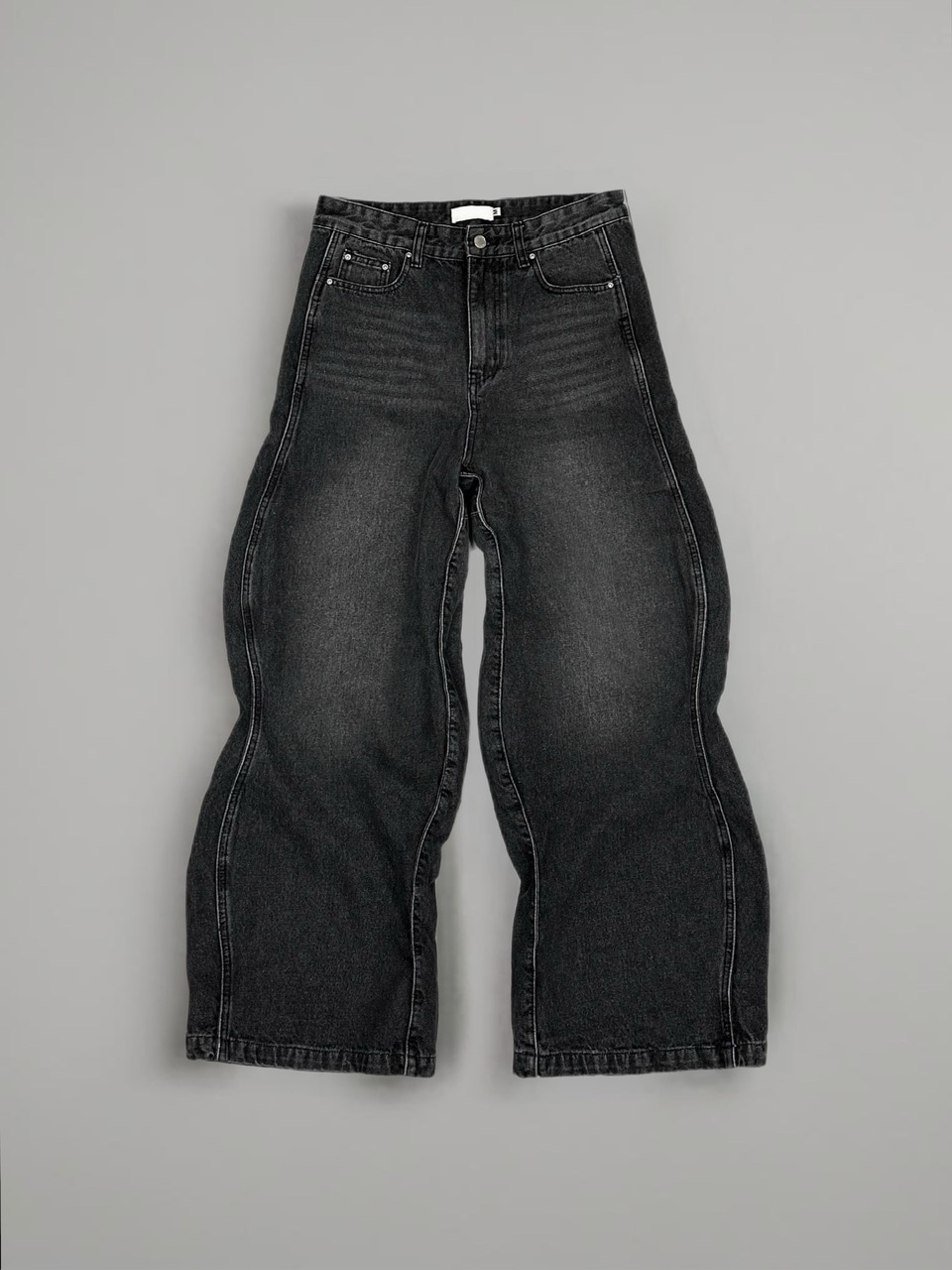 Chikashitsu +】side wave design denim pants (BLACK) | OUR BRAND