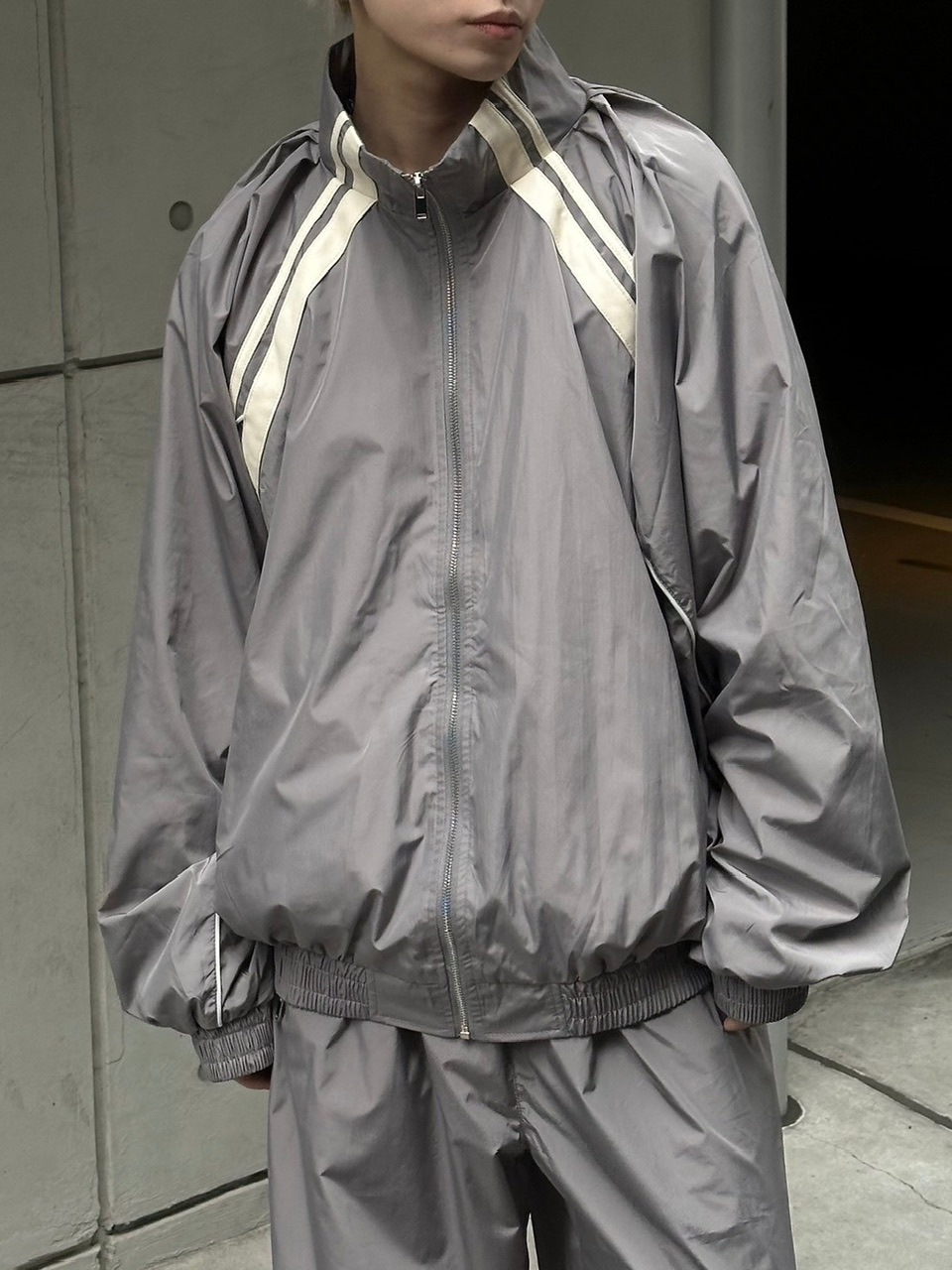 受注制【Chikashitsu +】set up line track jacket (2color