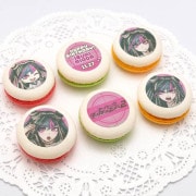 公式】バースデーキャラクター柄 ケーキ・マカロン・カップケーキ