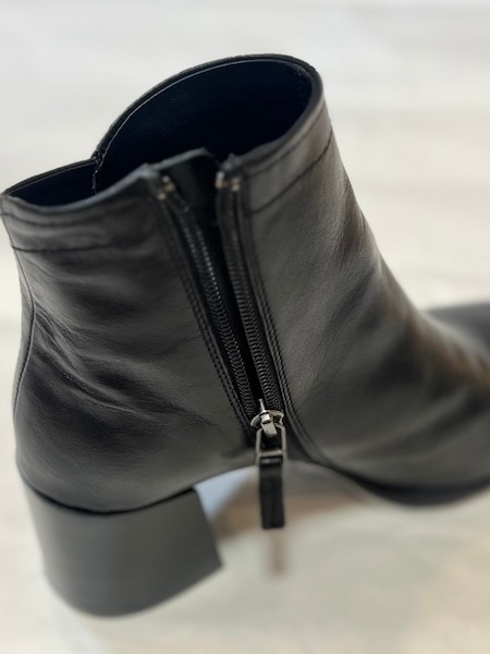 SALE yuko imanishi+/ユウコイマニシプラス サイドジップショート