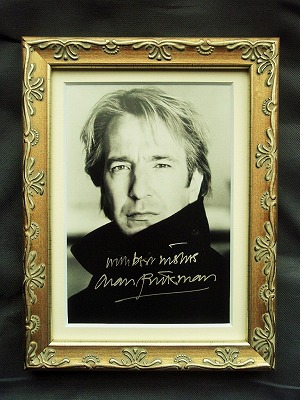 アラン・リックマン 直筆オートグラフ | オートグラフ（直筆サイン