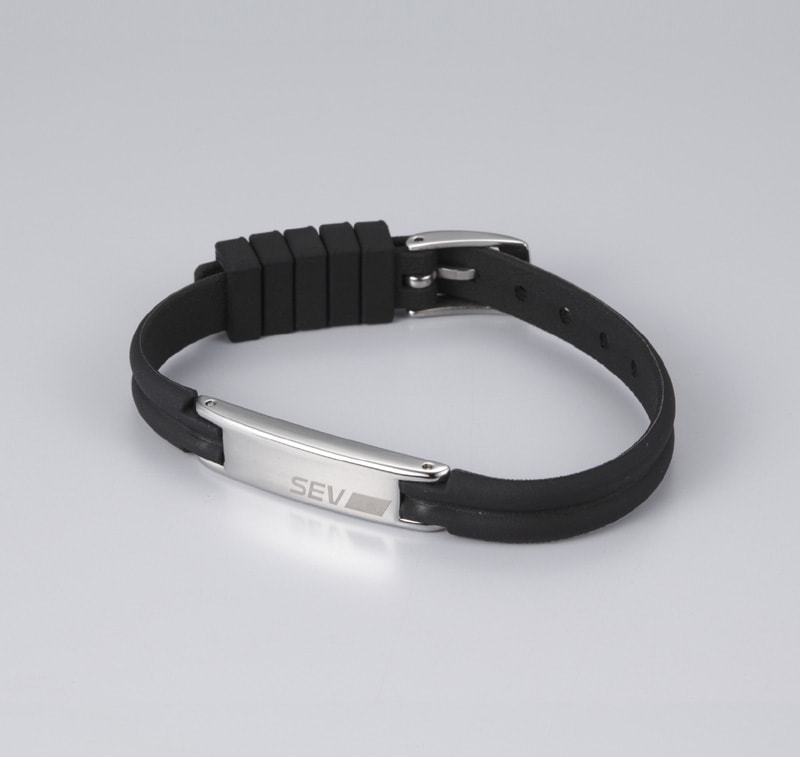 SEVオフィシャルオンラインショップ｜SEVラインブレスレット