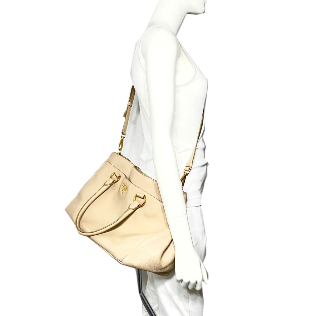 PRADA プラダ 2WAYハンドバッグ レザー ベージュ ゴールド金具 BR4393