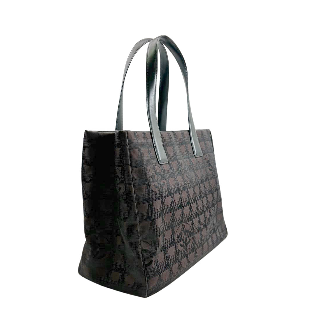 CHANEL シャネル トートバッグ ニュートラベルラインMM ナイロン