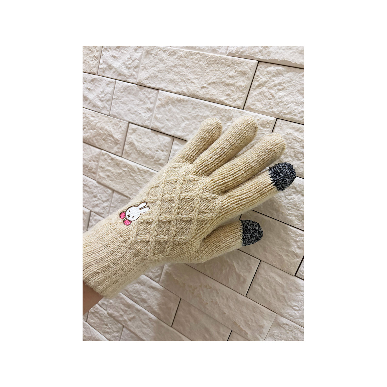 公式] メーカー直営 ディック・ブルーナ ワンポイント刺繍 スマホ対応