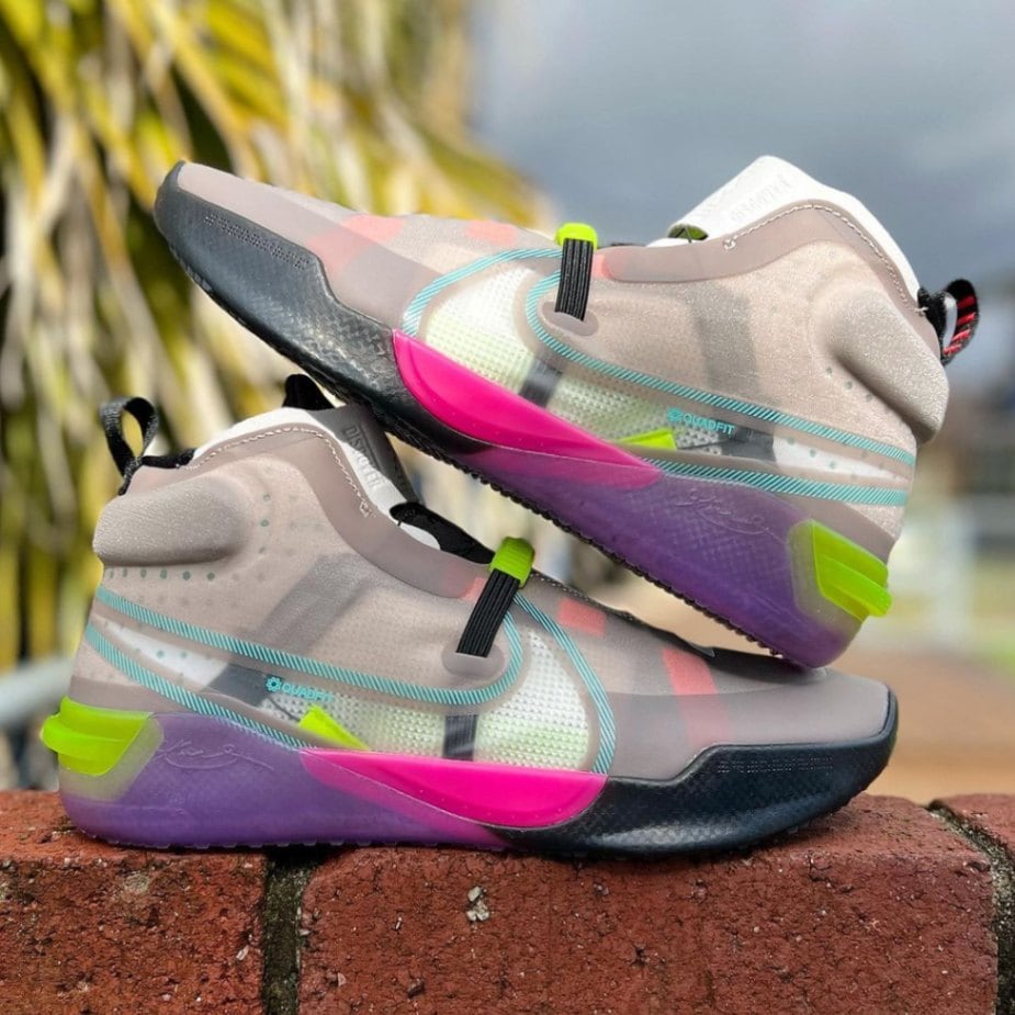 NIKE KOBE AD NXT FF 'QUEEN' ナイキ コービー AD ネクスト ファスト