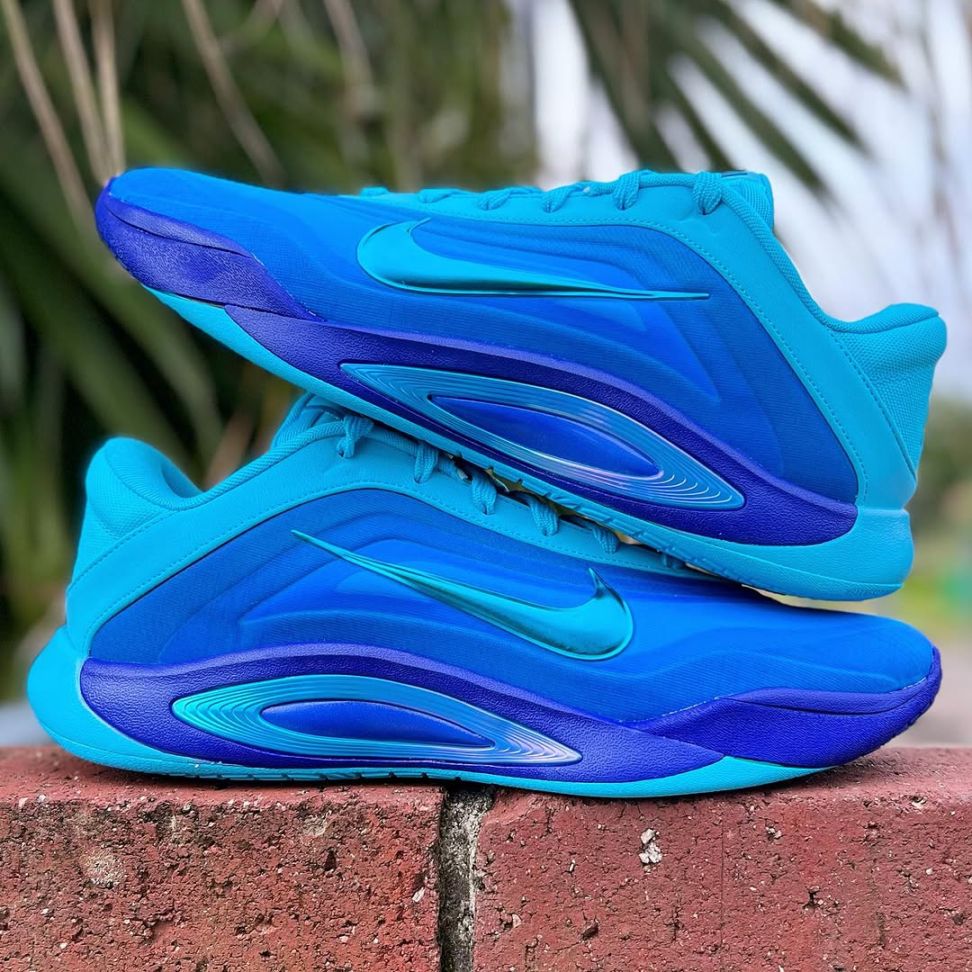 NIKE A ONE 'BLUE FURY' ナイキ エー ワン ウィメンズ エイジャ