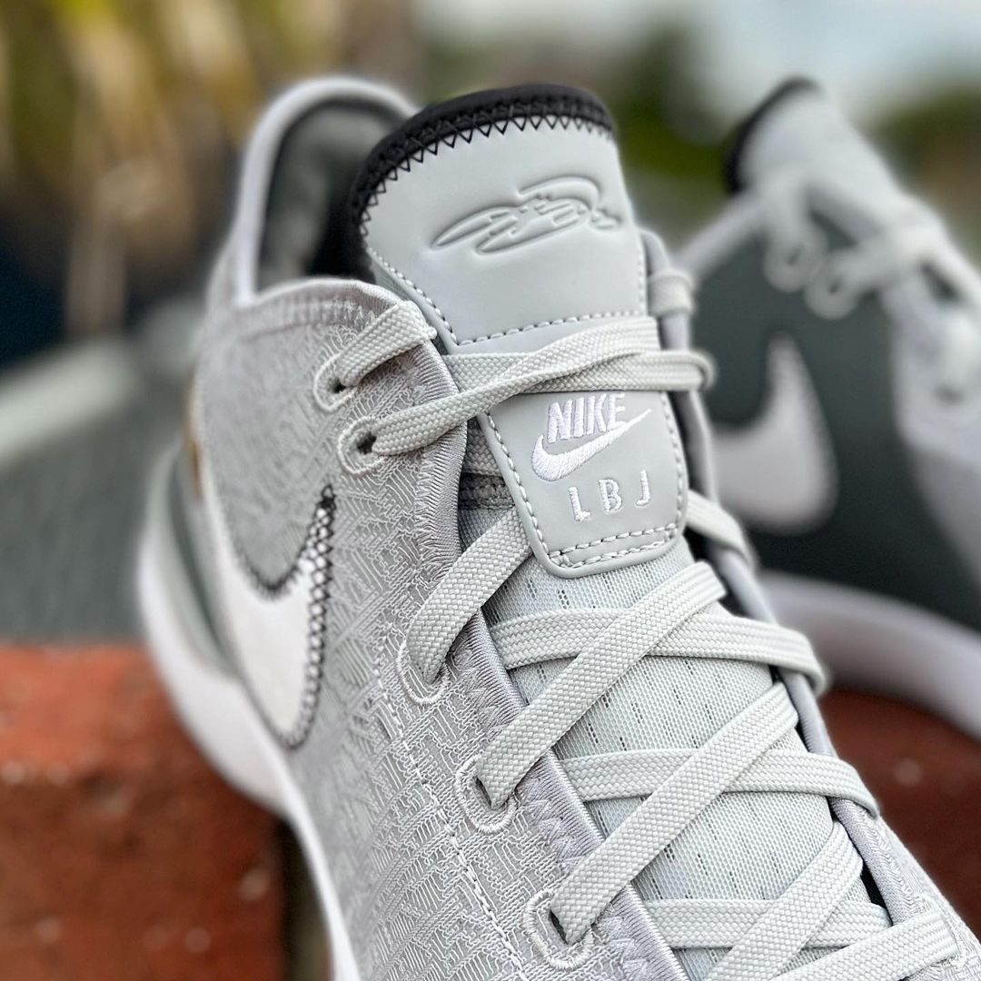 NIKE ZOOM LEBRON NXXT GEN ナイキ ズーム レブロン ネクスト ジェン