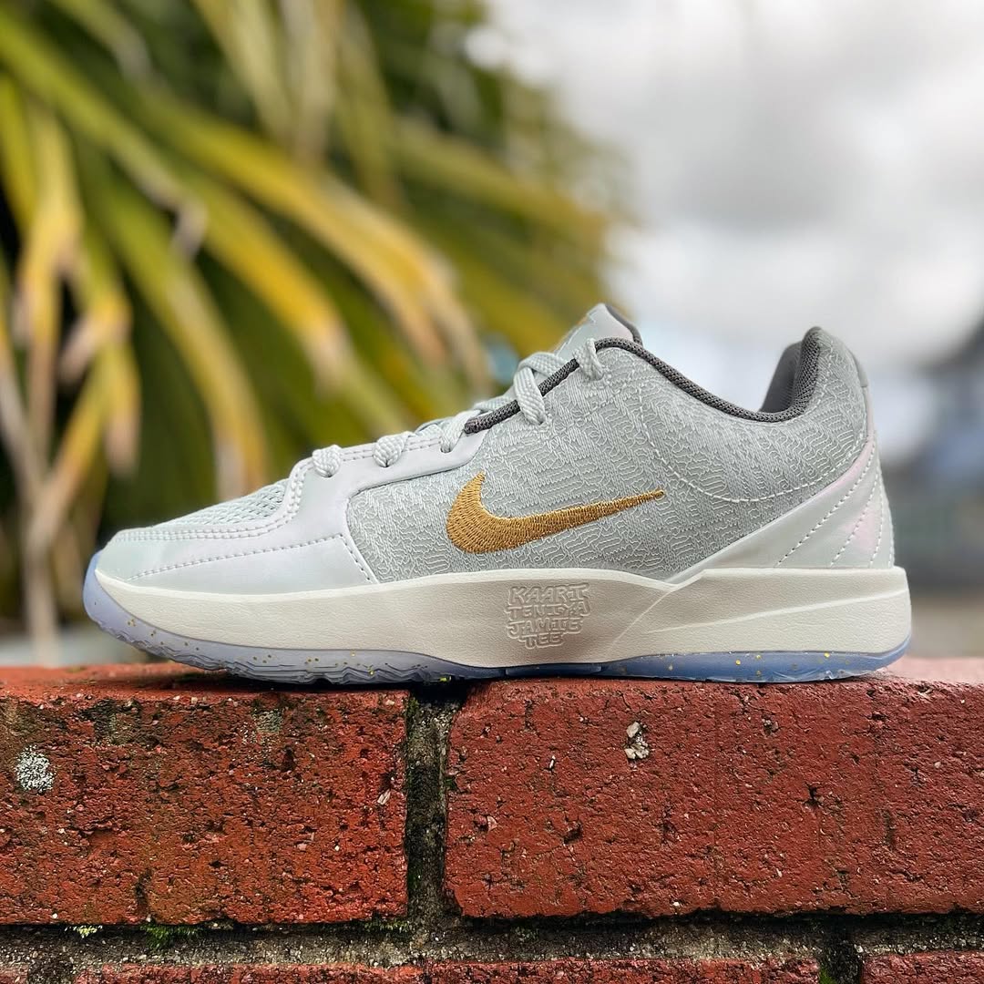 NIKE JA 2 GS 'TREE TOP' 'CHRISTMAS' ナイキ ジャ 2 ジャ モラント