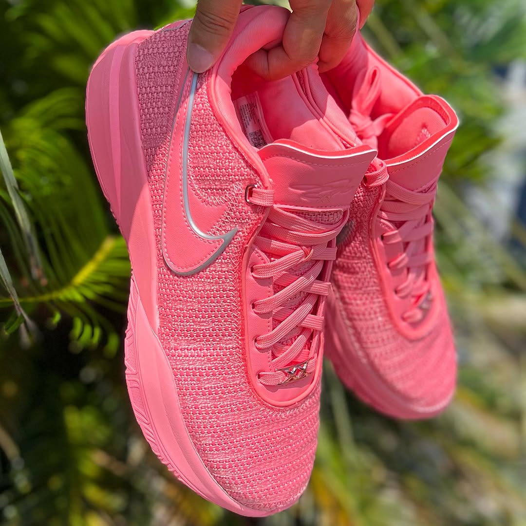 NIKE LEBRON XX 'PINK DIAMOND' ナイキ レブロン 20 【MEN'S】 pink