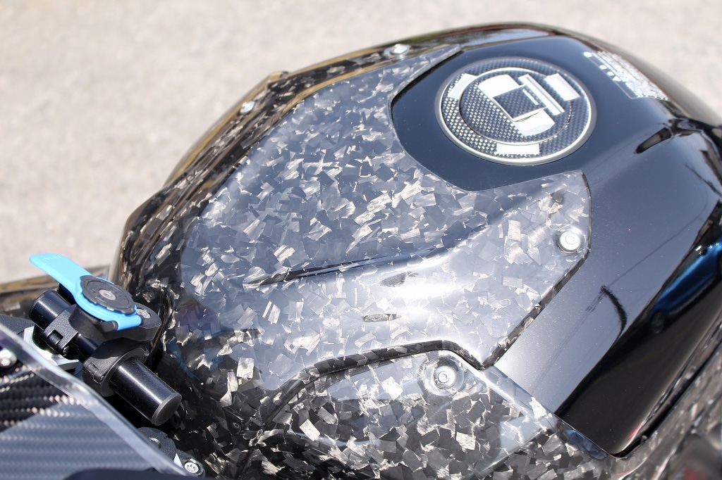 SPEEDRA タンクトップカバー ドライカーボン | すべての商品 | | 株式