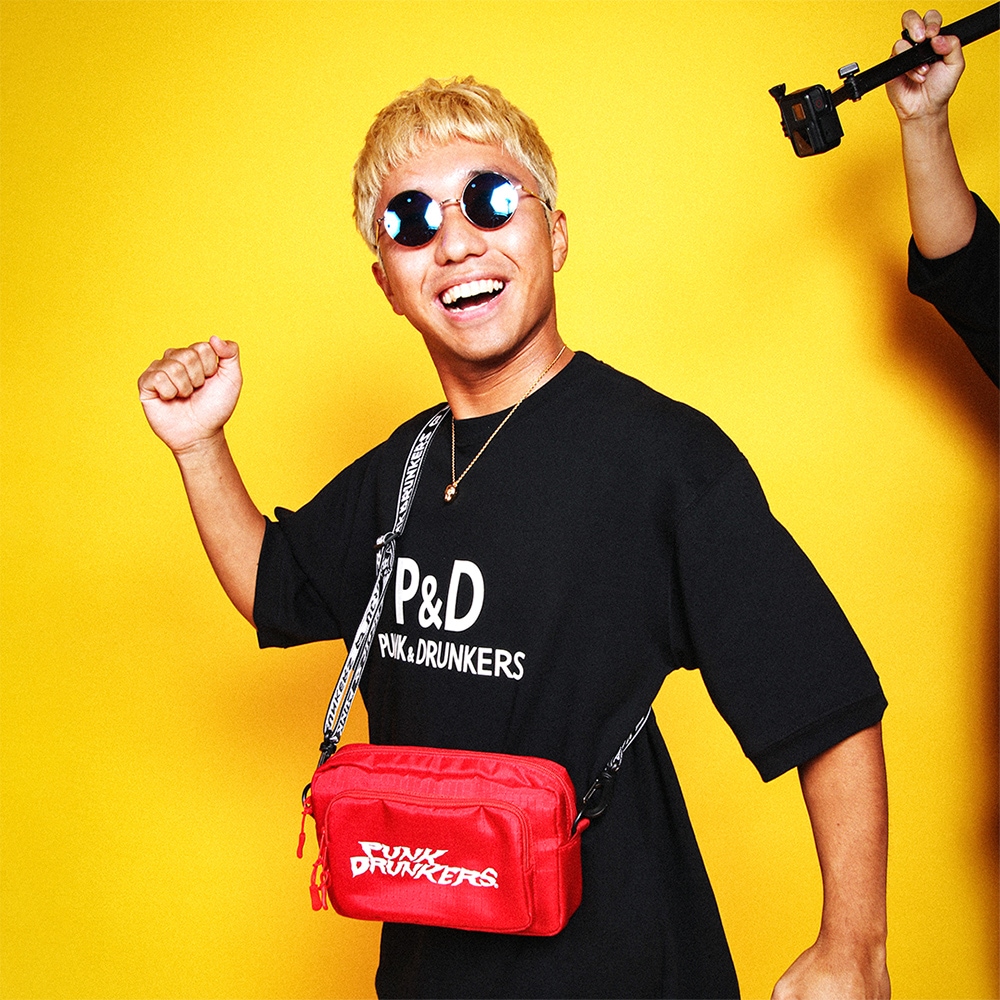 ギザロゴショルダーBAG | 全商品 | 鷹の爪Online Store