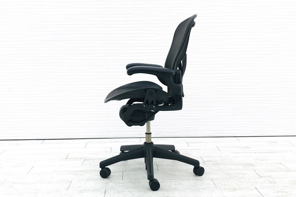 アーロンチェア 中古 ハーマンミラー Bサイズ 前傾チルト 固定肘