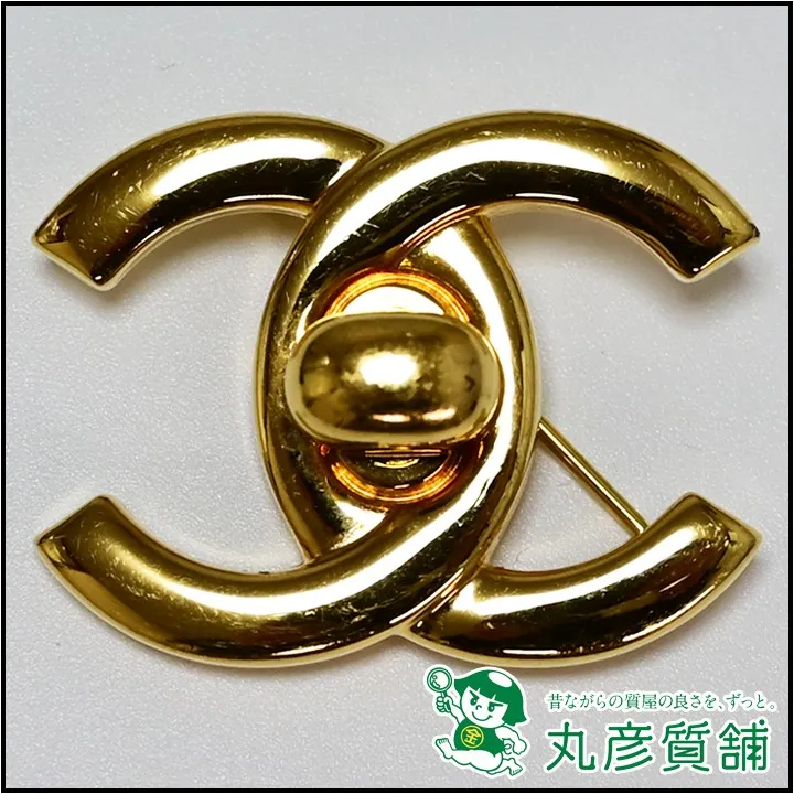 ブランドアクセサリー シャネル ブローチ ココマーク ターンロック YGP