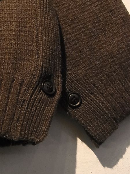 YOKE（ヨーク） 5G ミラノリブVネックニット ブラウン - margin