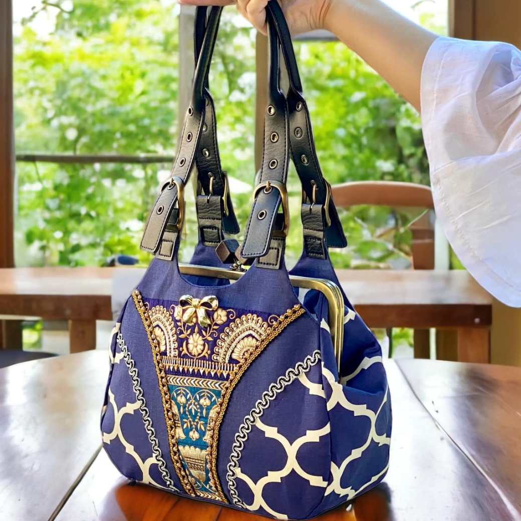 型紙＆レシピ付き口金】24cm角型あおりがま口バック（大玉AG