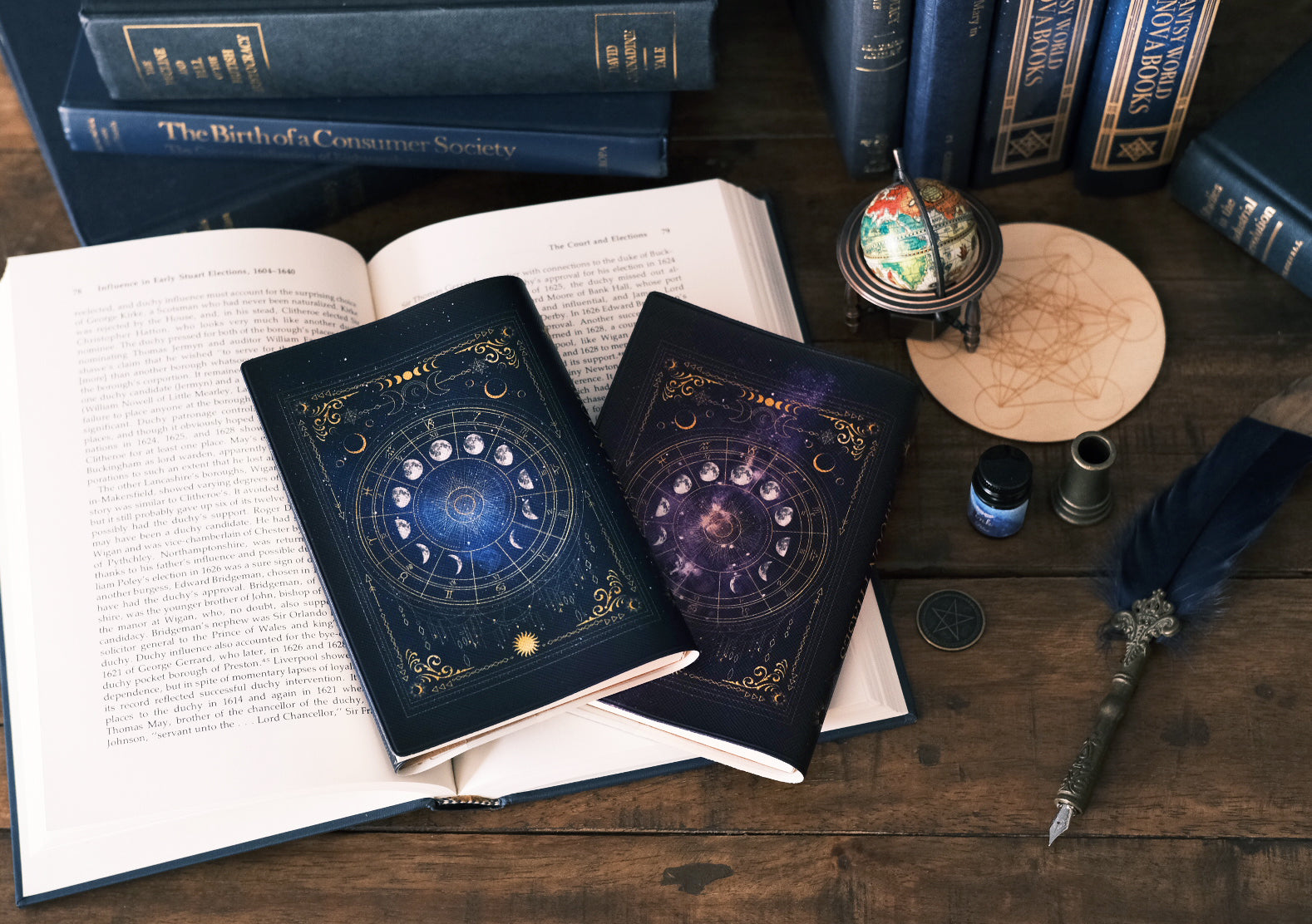 ブックカバー】月の満ち欠け・12星座／魔法の本のようなブックカバー