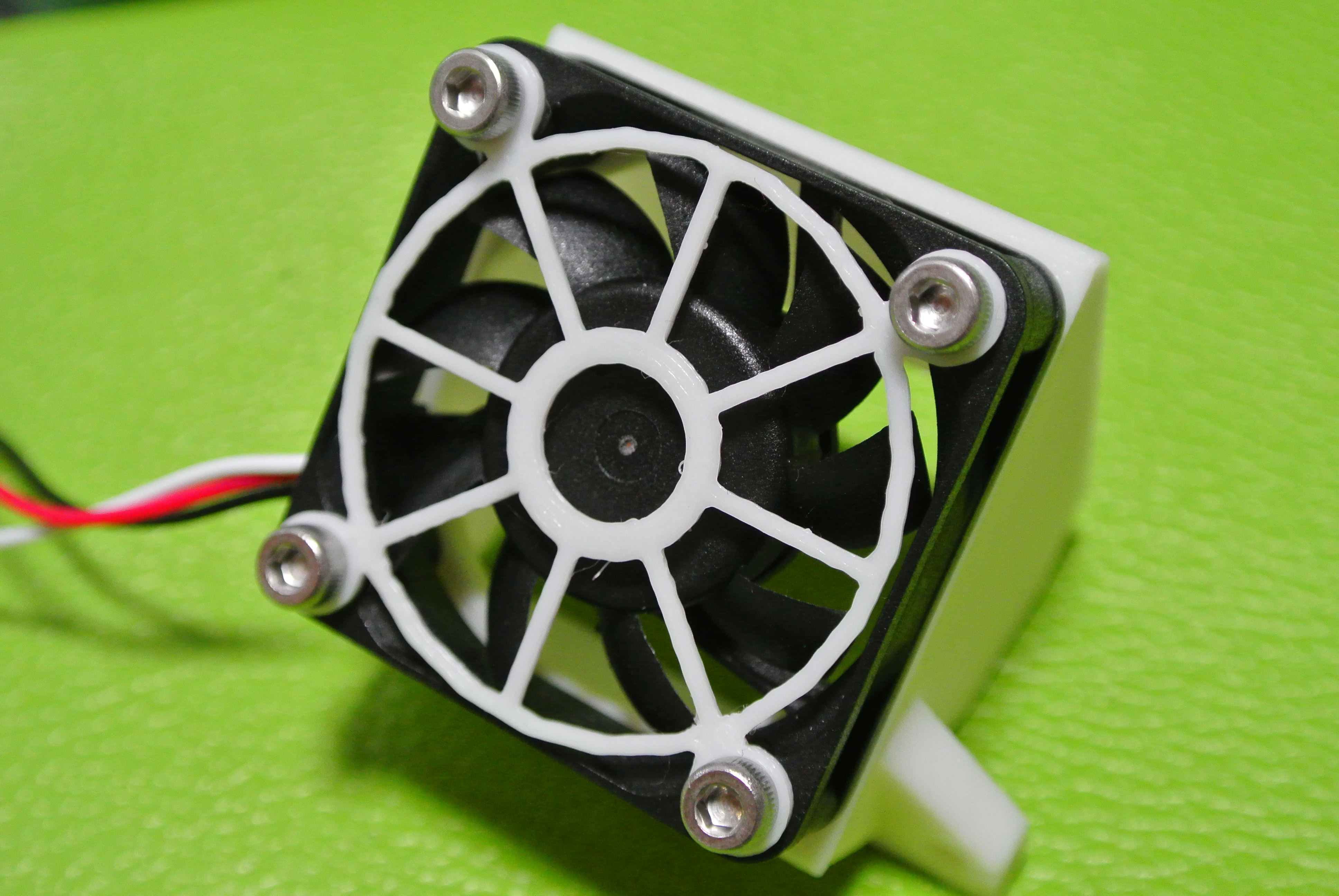 SCOOVO C170を試してみる - まず分解。