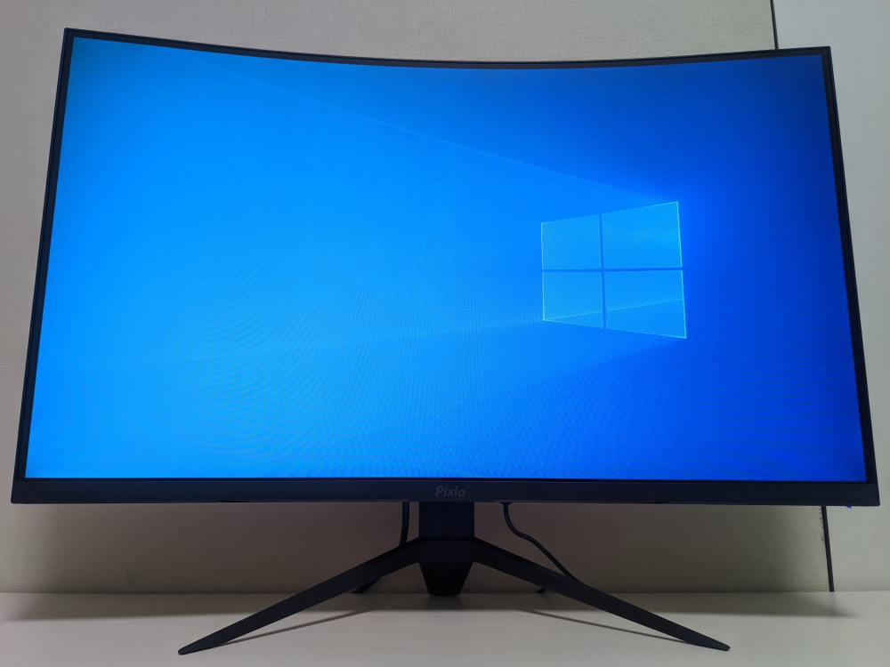 Pixio PXC325のレビュー！31.5インチ湾曲パネル+165Hzのゲーミング