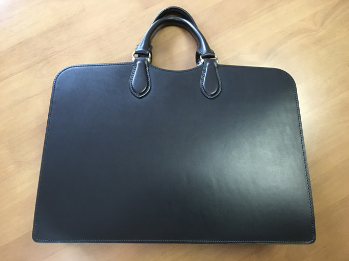 土屋鞄製造所2016年春の限定商品「MAGNUS」ファスナートップブリーフの