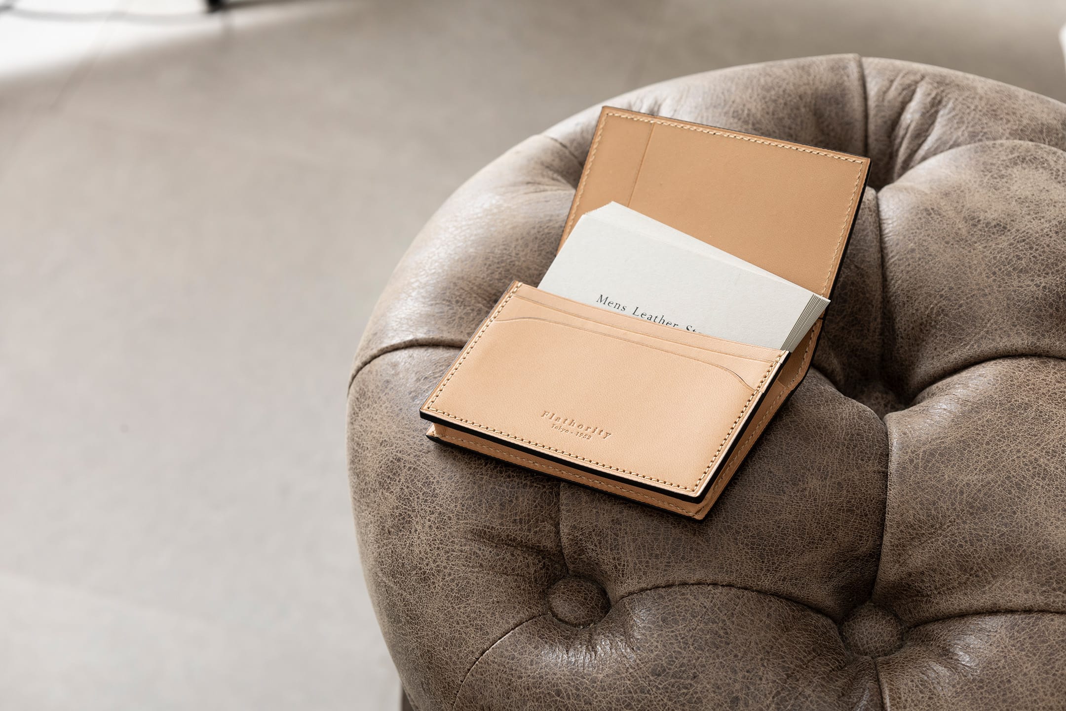 水染めオイルコードバン 名刺入れ | 大人のバッグ・財布・ 名刺入れ