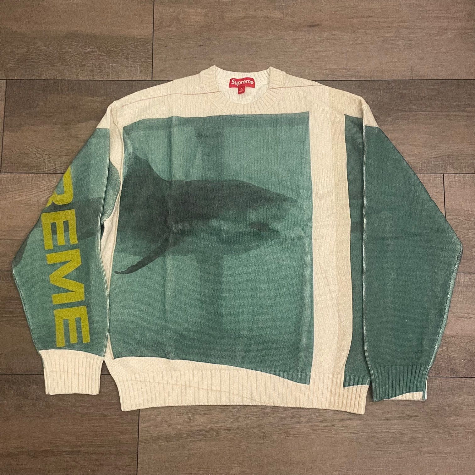 Damien Hirst × Supreme Supreme Damien Hirst Shark Sweater Size