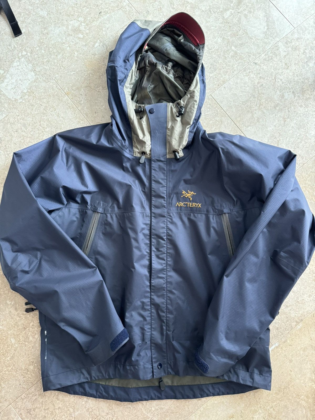 Arc'teryx ARCTERYX 1998 beta LT shell jacket shadow L size | Grailed