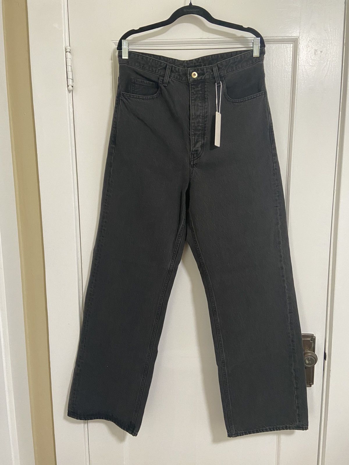 vujade WES RELAXED FIT NANOMIST JEANS