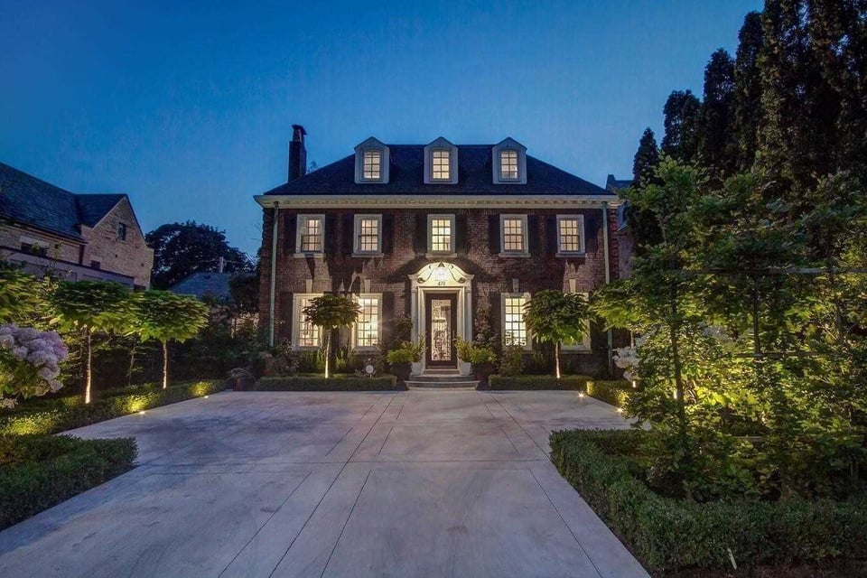 jsjnwxbwimqf9yefrqqc