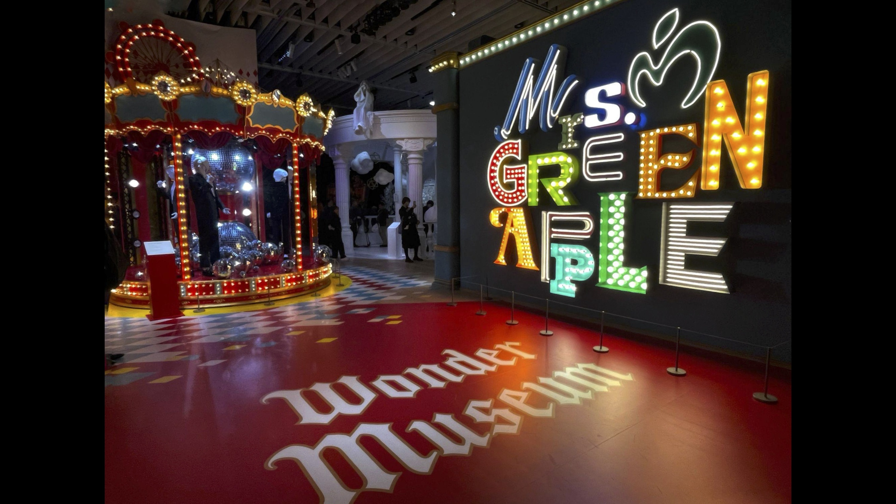 Mrs. GREEN APPLEのデビュー10周年を締めくくる展覧会「Wonder Museum