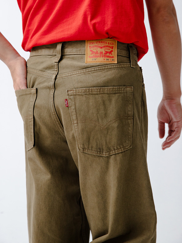 90年代を感じるブラウンユーズドカラー Levi's® 【578™ BAGGY
