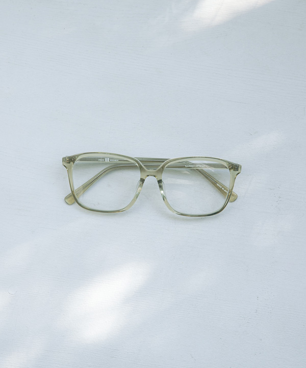 上質な日常に寄り添う、KANEKO OPTICALとの特別な別注アイウェア 9月5