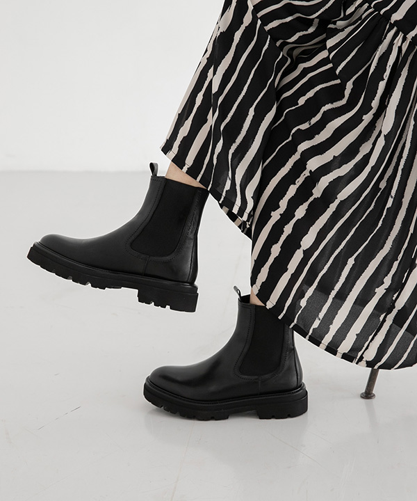 今季大注目！ PASCUCCIサイドゴアボリュームブーツ販売開始！ – URBAN