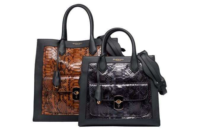 バレンシアガ」より、最新のバッグコレクション“パドロック”が登場