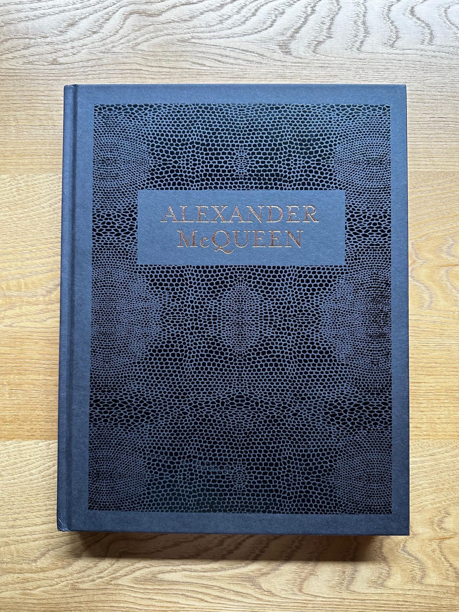 心と想像力を豊かに──エディターが愛する写真集4冊 | Vogue Japan