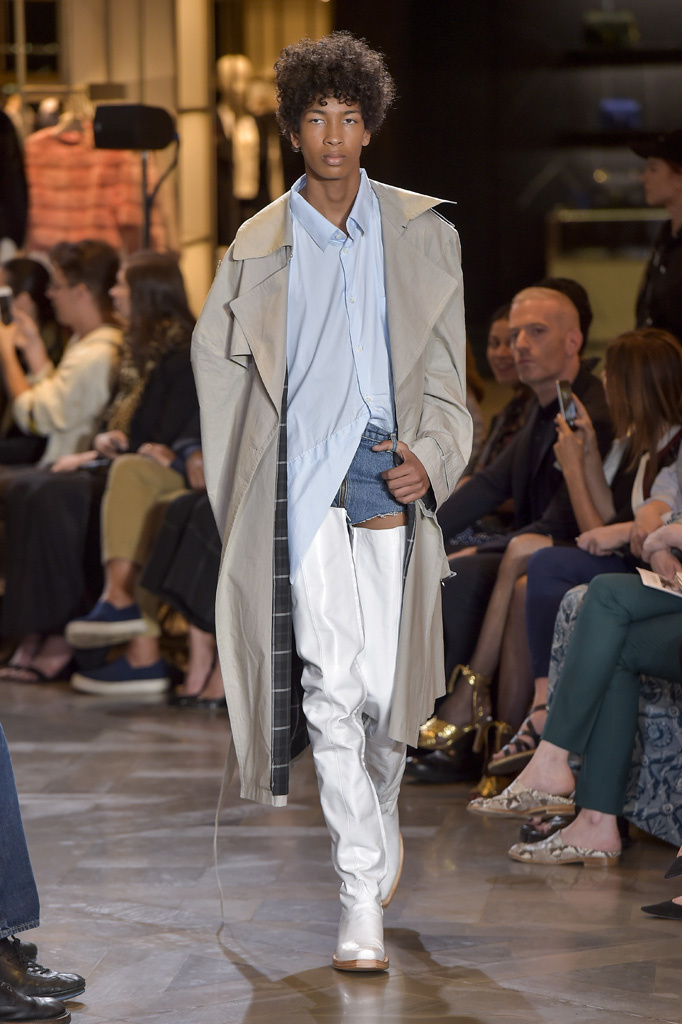 ヴェトモン」2017年春夏パリ・コレクション - WWDJAPAN