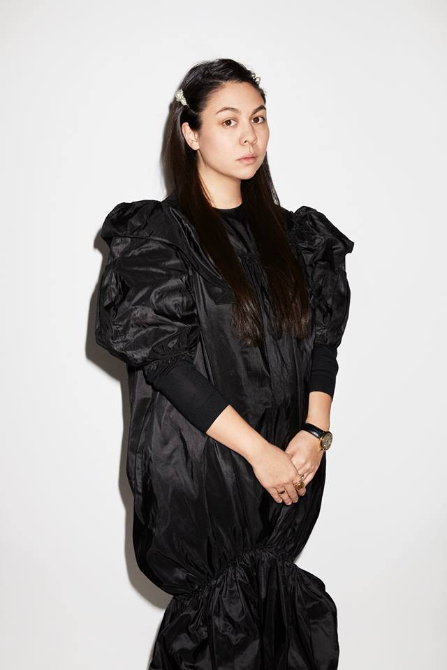 モンクレール ジーニアス」第5弾はシモーネ・ロシャ ダウンをフラワー