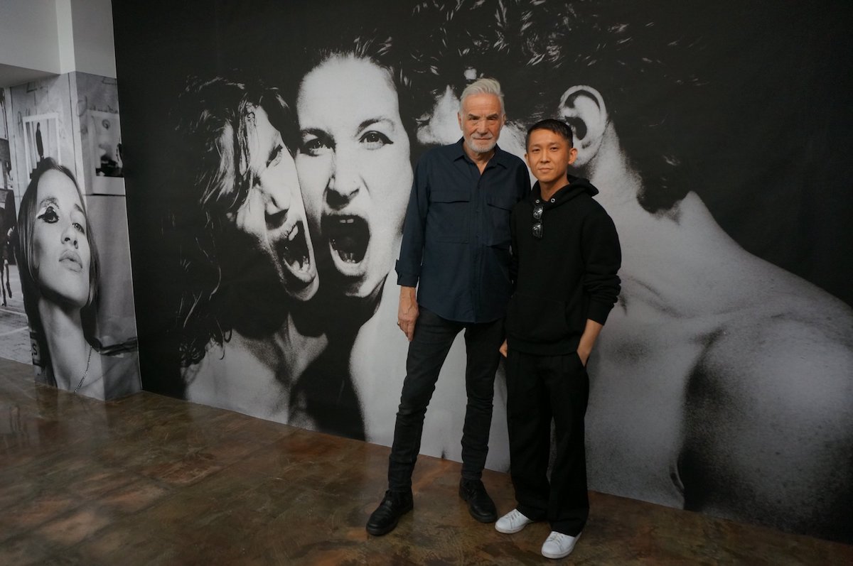 マルジェラやラフの初期作品も 「TH」がロナルド・ストゥープスの写真