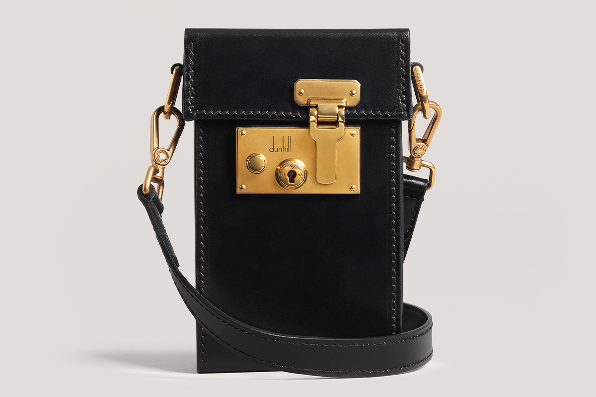 ダンヒル」の新アイコン“ロックバッグ” 高島涼が伝統と革新のデザイン
