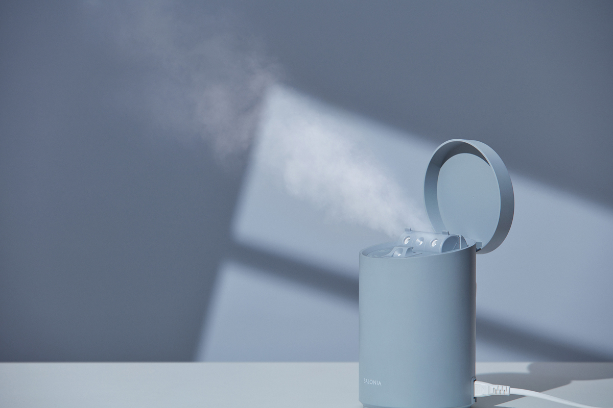 サロニア」初のスチーマーが登場 化粧水ミスト機能搭載で2万円台