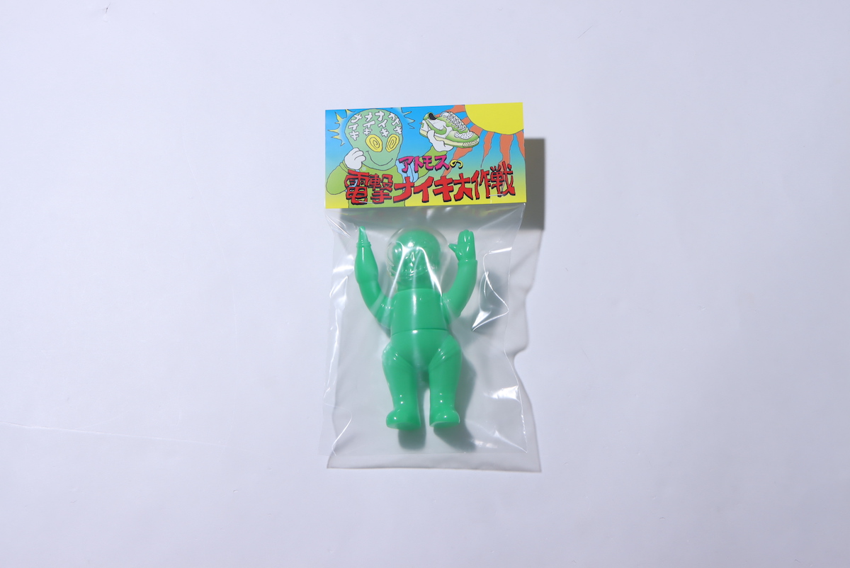 ナイキ」がおもちゃのソフビに着想の“ターミネーター”と“エアマックス1