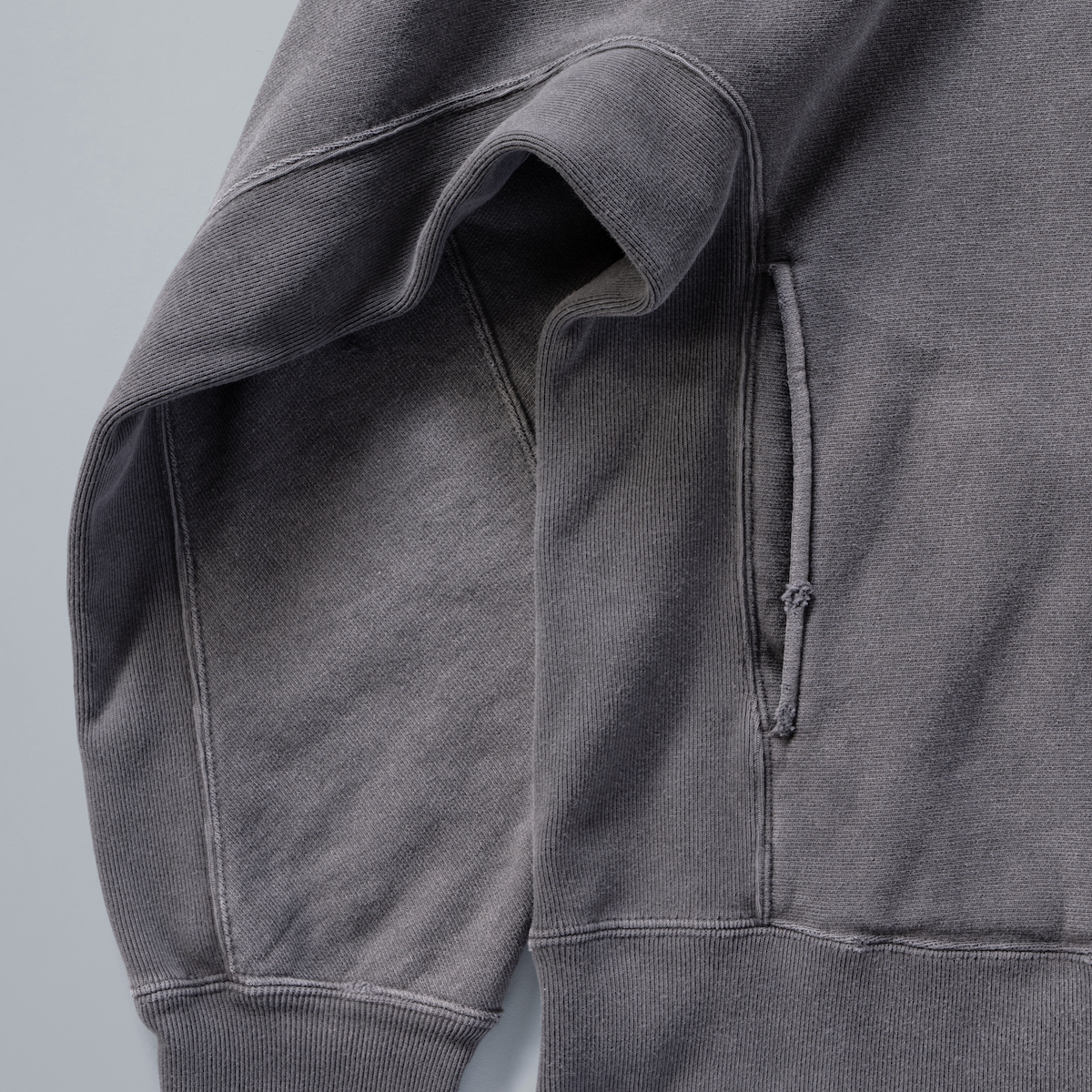 ニューマニュアル」が「N.ハリウッド」「チャンピオン」と協業